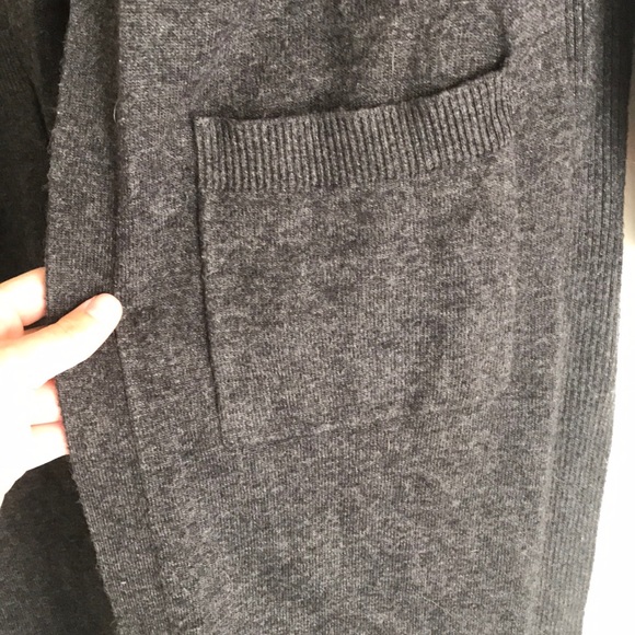 Gray sweater - Picture 2 of 2